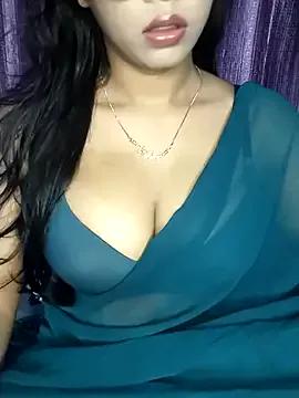 simi_love from StripChat is Freechat