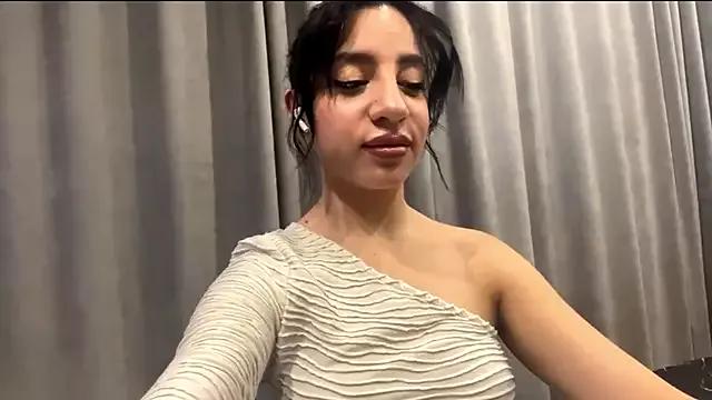 Sirimykivi from StripChat is Freechat