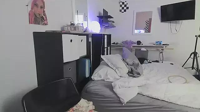 Customizable and immersive - Activate your taste buds and check-out our delicious choice of bondage cams streams with excited models getting their amazing bodies screwed with their beloved sex toys.