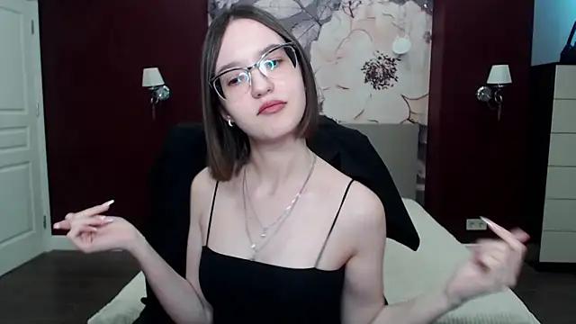 SofiaMooris from StripChat is Freechat
