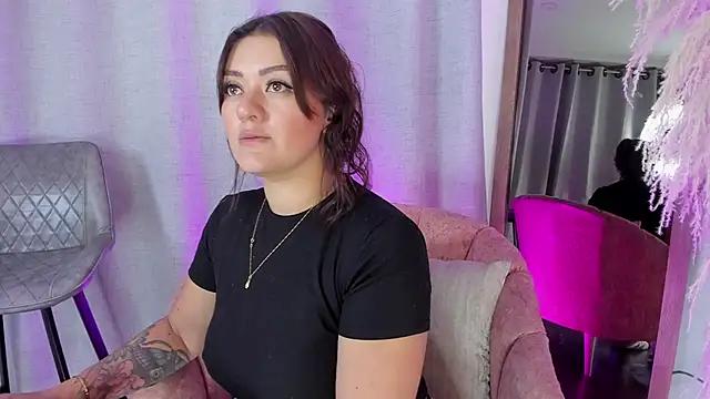 Sofiawilson_ from StripChat is Freechat