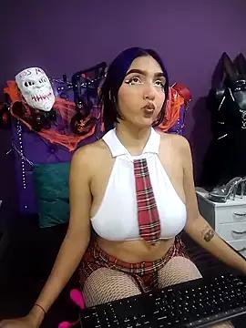 Sophie-dbs from StripChat is Freechat