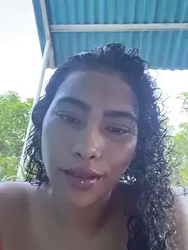SophieD from StripChat is Freechat