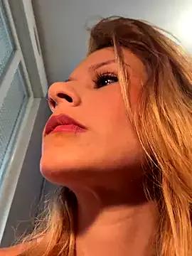 sophiee_evanss_ from StripChat is Freechat