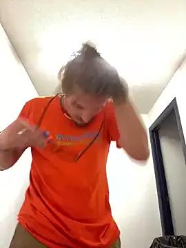 SparingTeller from StripChat is Freechat