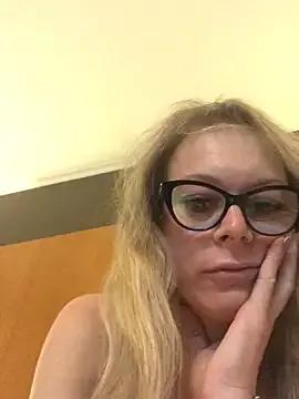 Photos of Spicypamy from StripChat is Freechat