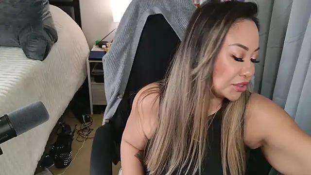 Customizable and immersive - Activate your taste buds and check-out our delicious choice of bondage cams streams with excited models getting their amazing bodies screwed with their beloved sex toys.