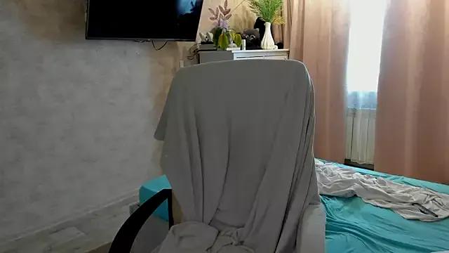 StarMila from StripChat is Freechat