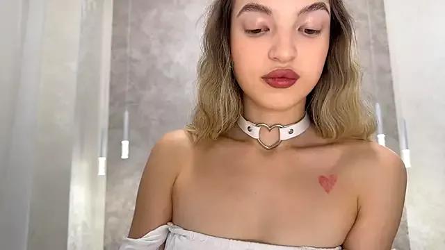 StellaDuwe from StripChat is Freechat