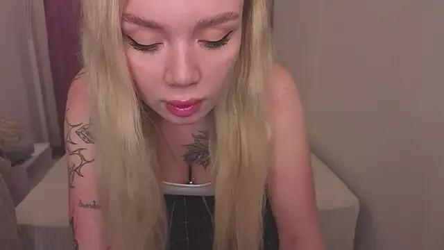 StellaSweeties from StripChat is Freechat