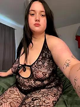 stonerprincessxox from StripChat is Freechat