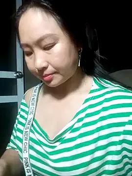 suki-lady from StripChat is Freechat