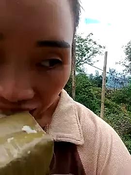 Photos of sulove_xx from StripChat is Freechat