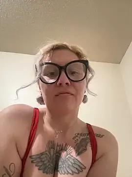 sunnyymonnay from StripChat is Freechat
