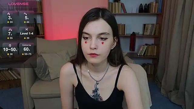 SusieMorris from StripChat is Freechat