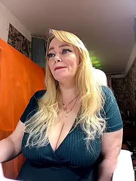 Sweet-blonde from StripChat is Freechat
