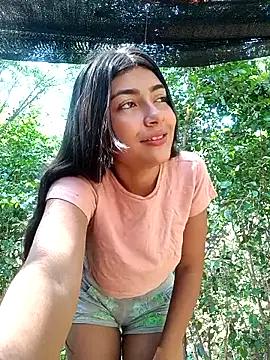 Sweet-Virgin-Pussy webcams show profile image 