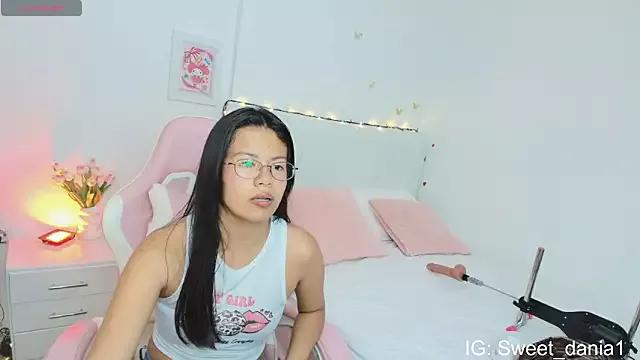 Customizable and immersive - Activate your taste buds and check-out our delicious choice of bondage cams streams with excited models getting their amazing bodies screwed with their beloved sex toys.
