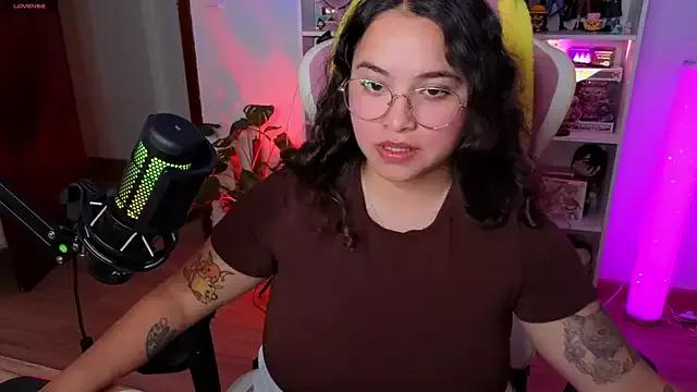 Customizable and immersive - Activate your taste buds and check-out our delicious choice of bondage cams streams with excited models getting their amazing bodies screwed with their beloved sex toys.