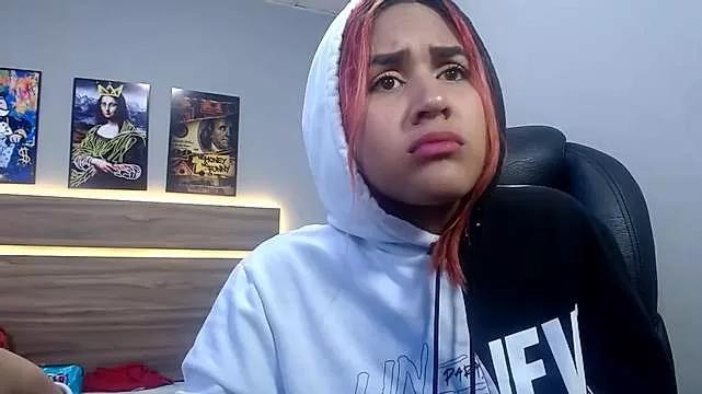 SweetLucys from StripChat