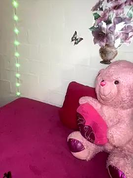 Sweetpink_5 from StripChat is Freechat