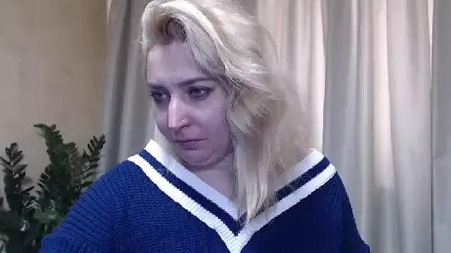 sweetpussy13 from StripChat is Freechat