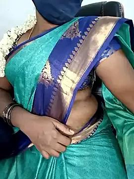 Tamil-hotwife from StripChat is Freechat