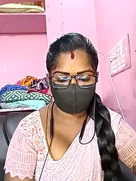 Tamil_Ammu from StripChat is Freechat
