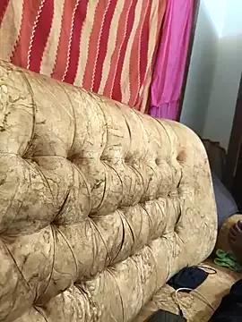 Tamil_Ishu from StripChat is Freechat