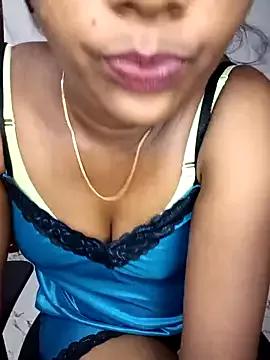 Tamil_kavinila from StripChat is Freechat