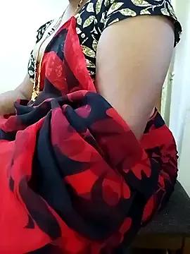 tamiltady from StripChat is Freechat