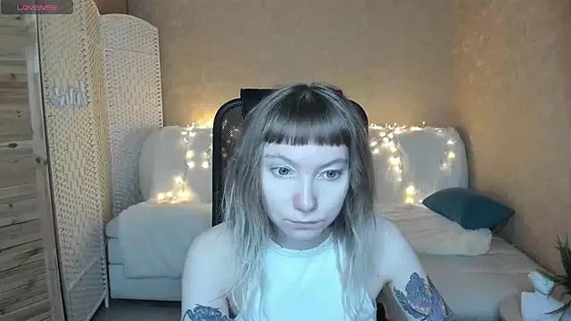 tattoo_art_baby from StripChat is Freechat