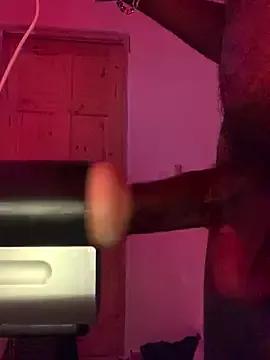 Photos of Taylor69xKiki from StripChat is Freechat