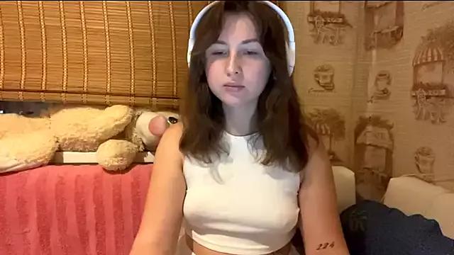 Tessa_Muse from StripChat is Freechat