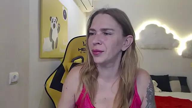 Customizable and immersive - Activate your taste buds and check-out our delicious choice of bondage cams streams with excited models getting their amazing bodies screwed with their beloved sex toys.