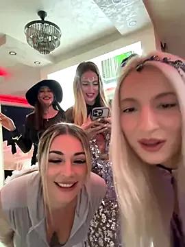 Photos of The_Spice_Girls from StripChat is Freechat