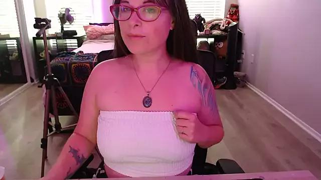 Customizable and immersive - Activate your taste buds and check-out our delicious choice of bondage cams streams with excited models getting their amazing bodies screwed with their beloved sex toys.