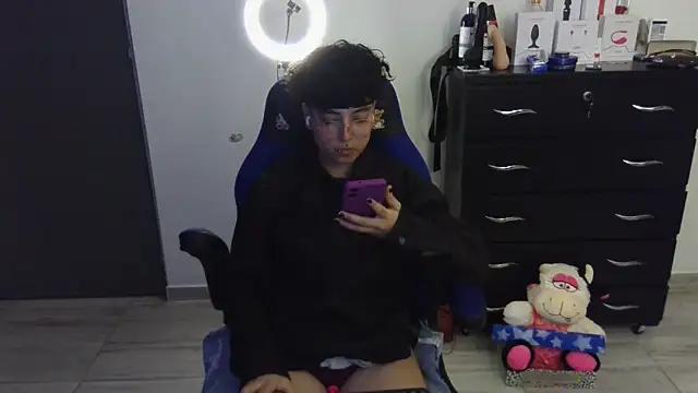 Customizable and immersive - Activate your taste buds and check-out our delicious choice of bondage cams streams with excited models getting their amazing bodies screwed with their beloved sex toys.
