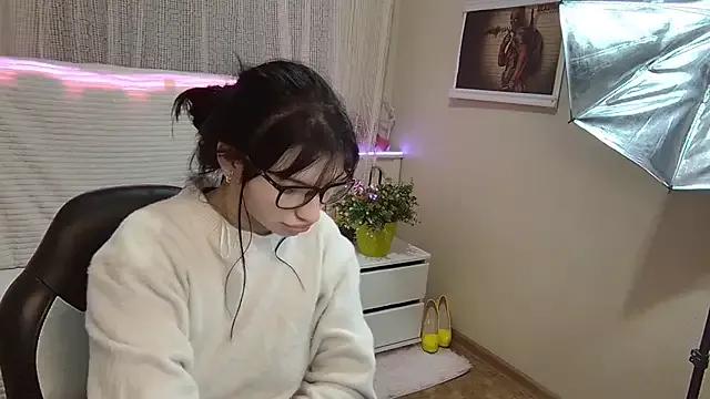 TianaRaya from StripChat is Freechat
