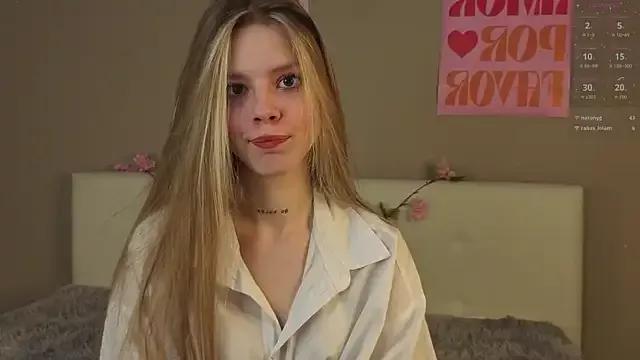 TiffinyMergist from StripChat is Freechat