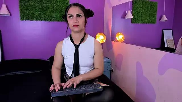 tiiny_emilly from StripChat is Freechat