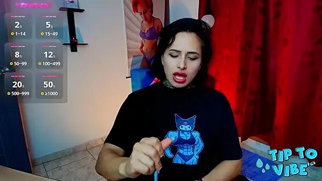TinnaDawsom from StripChat is Freechat
