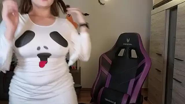 Customizable and immersive - Activate your taste buds and check-out our delicious choice of bondage cams streams with excited models getting their amazing bodies screwed with their beloved sex toys.