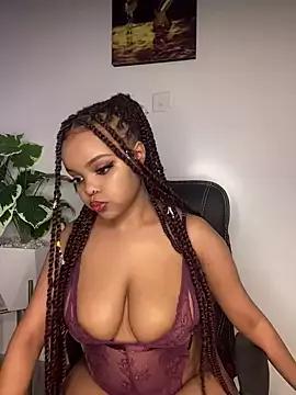 tinydollface from StripChat is Freechat