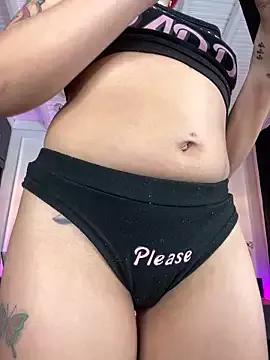 TinyMinyXXX from StripChat is Freechat