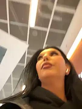 Tisha_Busty from StripChat is Freechat