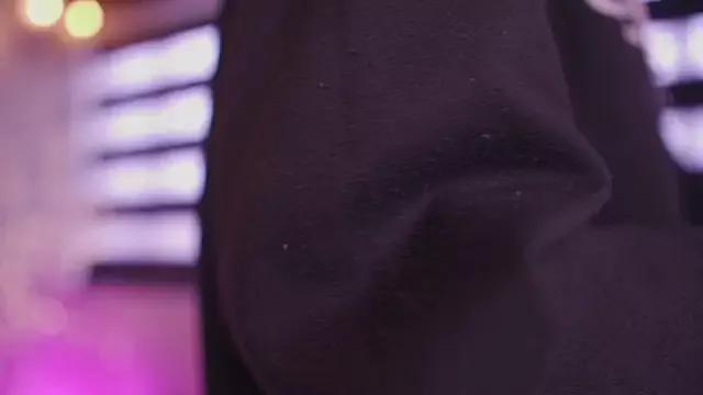 tommy_blue from StripChat