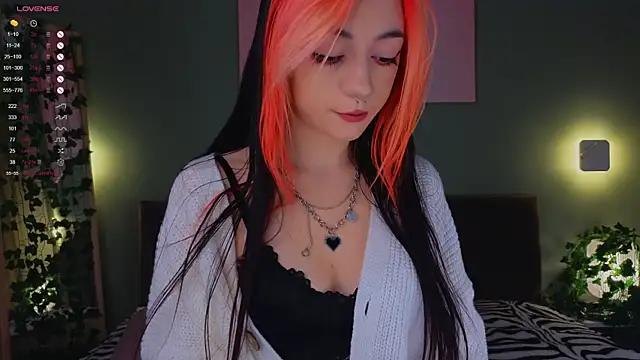 Customizable and immersive - Activate your taste buds and check-out our delicious choice of bondage cams streams with excited models getting their amazing bodies screwed with their beloved sex toys.