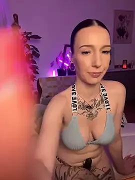 Trixie-Tainted from StripChat is Freechat