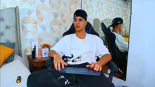 Customizable and immersive - Activate your taste buds and check-out our delicious choice of bondage cams streams with excited models getting their amazing bodies screwed with their beloved sex toys.